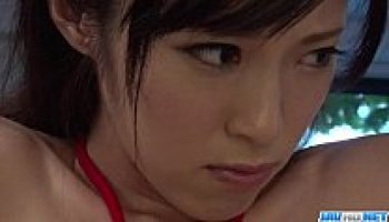 sara yurikawa stimulated in kinky bondage porn show